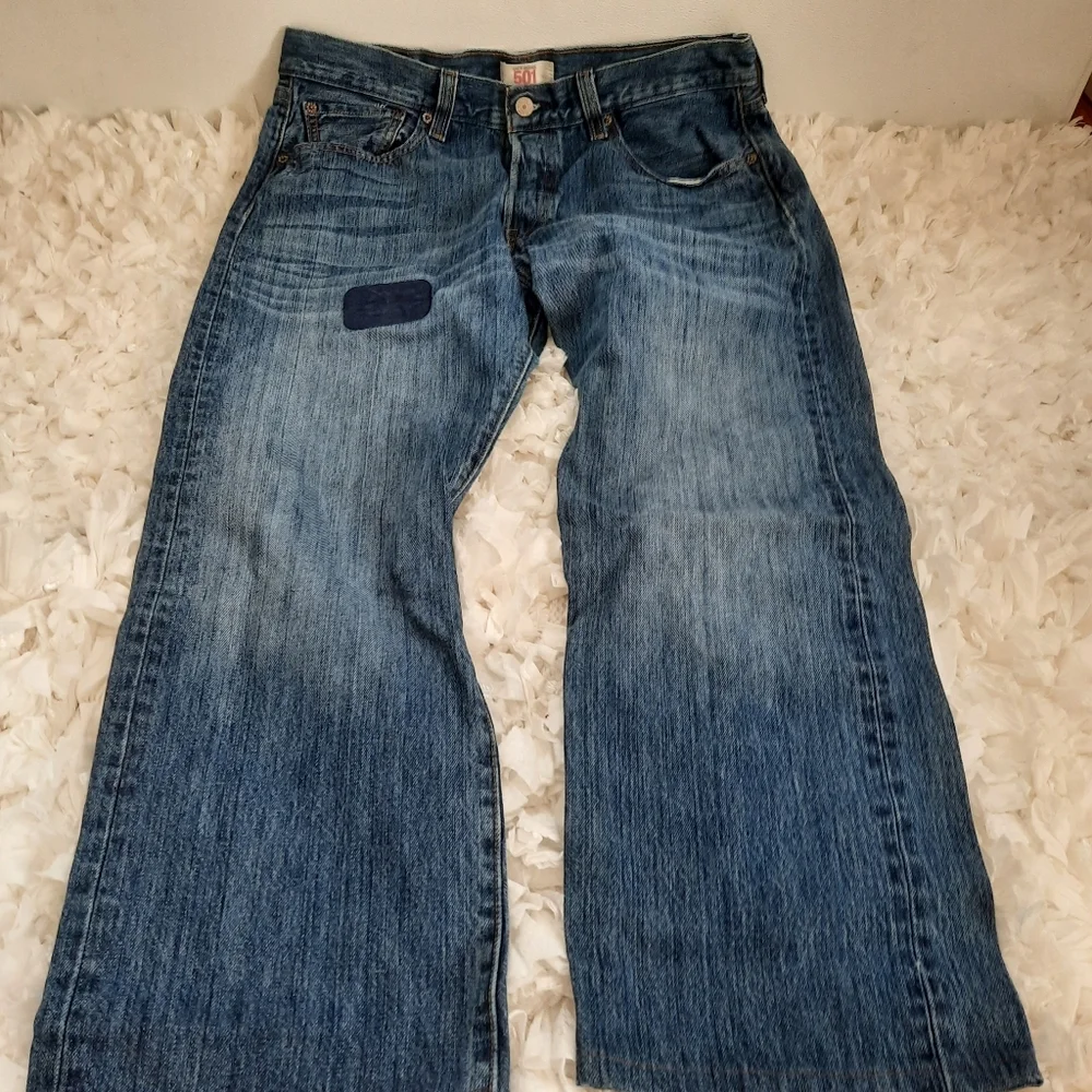 Levi's Original 501 Straight Leg Button Fly W34 x L32 Patch